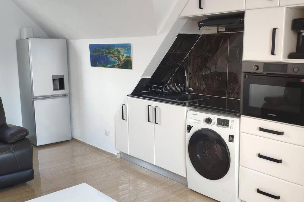 Appart. T2 De Luxe +Jacuzzi, Vue Mer Et Cote Plage Le Gosier  Bagian luar foto