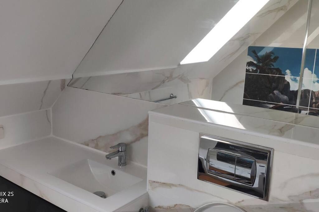 Appart. T2 De Luxe +Jacuzzi, Vue Mer Et Cote Plage Le Gosier  Bagian luar foto